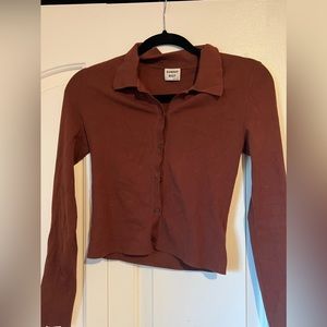 Aritzia Sunday Best Longsleeve button up top